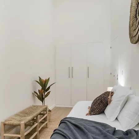 Апартаменты Casa Boma - Design With Private Vegetal Terrace - Lapa Vii