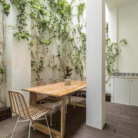 Casa Boma - Design With Private Vegetal Terrace - Lapa Vii Апартаменты Лиссабон